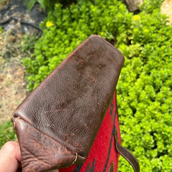 BornSouthwest style wool Red and Black Tote Bag leather straps & bottom GUC - Picture 3 of 12